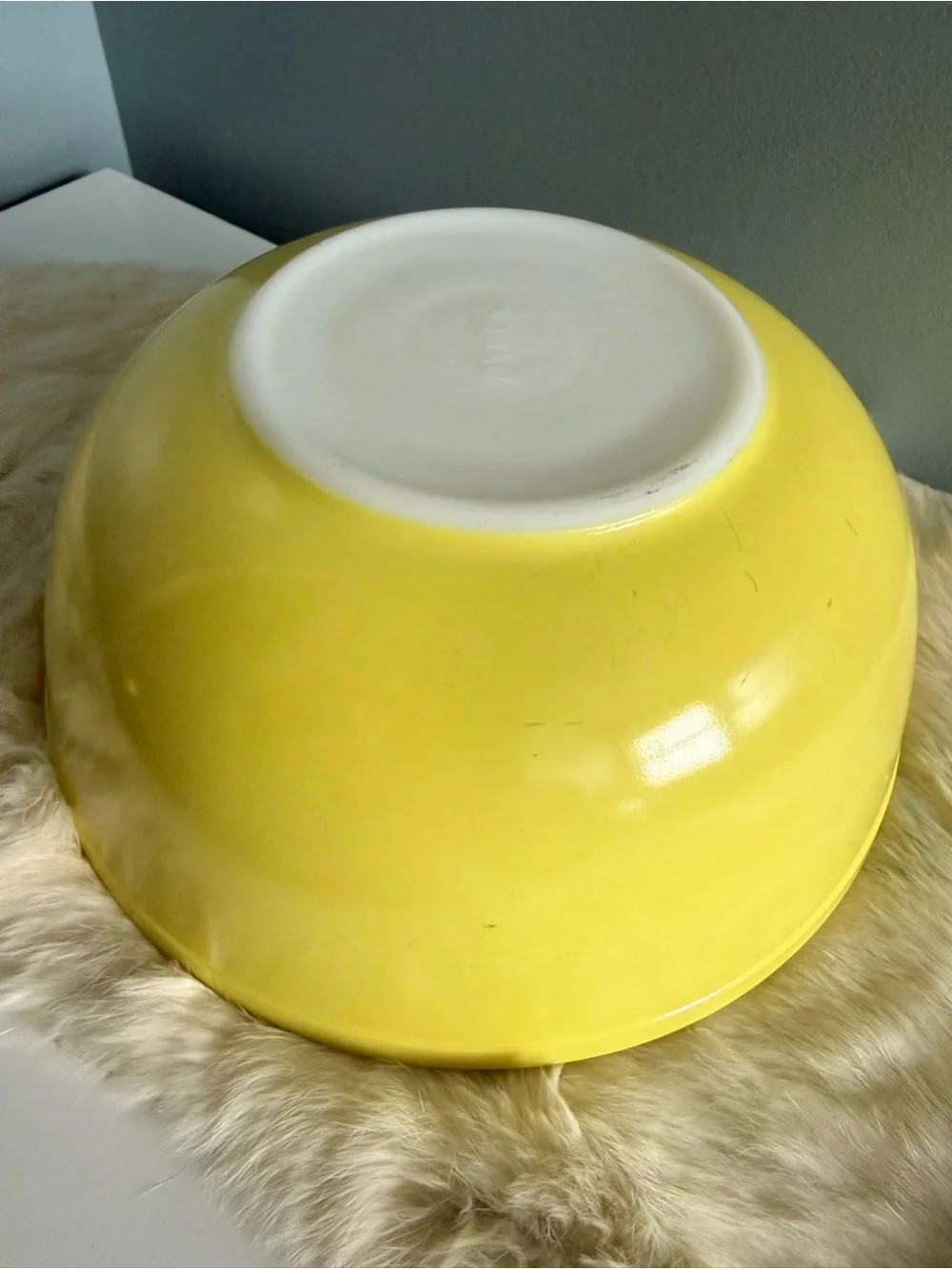 Pyrex Vintage Primary Color Yellow 4qt Ovenware Mixing Bowl